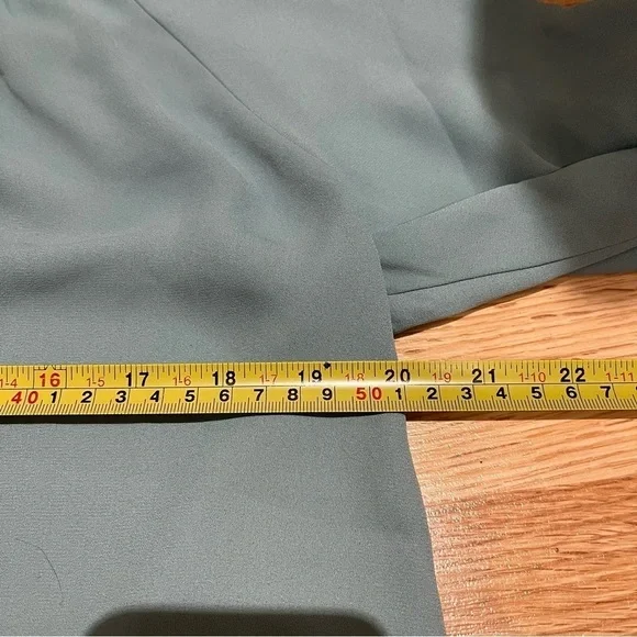 2/$25 Loft Sea Foam Green Business Casual Lightweight Feminine Pretty Blouse M - Picture 10 of 13